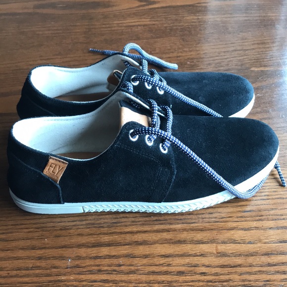 Fly London black suede Spanish made sneakers EUC - Picture 2 of 9